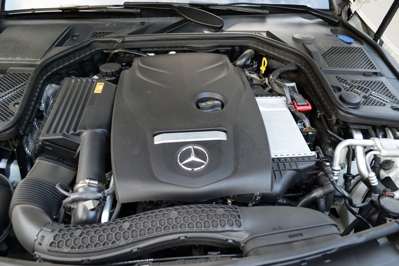 AMG a15 e3b9 Đánh giá chi tiết xe Mercedes Benz C250 AMG: Lựa chọn của các doanh nhân trẻ thành đạt