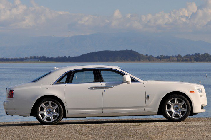 RollsRoyceGhost20143 07bb Đánh giá chi tiết xe Rolls Royce Ghost 2014: Mẫu sedan dành cho các đại gia