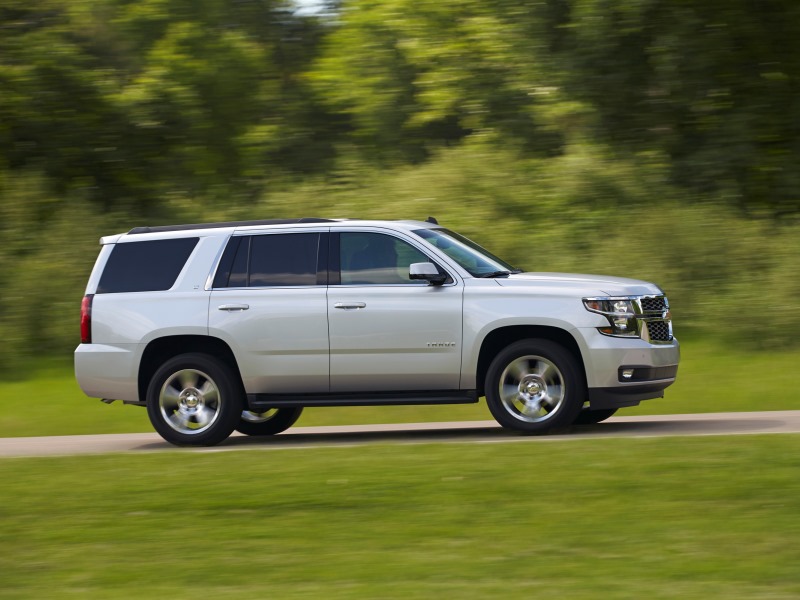 Thân xe Chevrolet Tahoe 2015 được cải tiến nhằm vào mục đích cải thiện tính khí động học Thân xe Chevrolet Tahoe 2015 được cải tiến nhằm vào mục đích cải thiện tính khí động học.