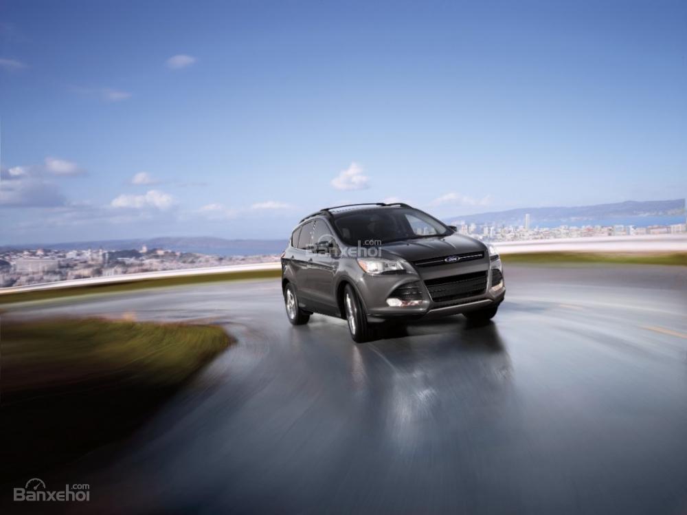 Ford Escape được trang bị khá nhiều tính năng công nghệ tiêu chuẩn Ford Escape được trang bị khá nhiều tính năng công nghệ tiêu chuẩn