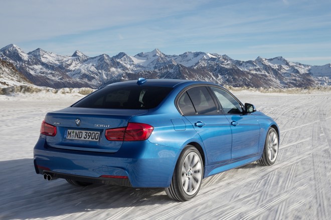 BMW 335d xDrive 2016: Tăng tốc từ 0-100 km/h trong 4,8 giây 3. BMW 335d xDrive 2016: Tăng tốc từ 0-100 km/h trong 4,8 giây