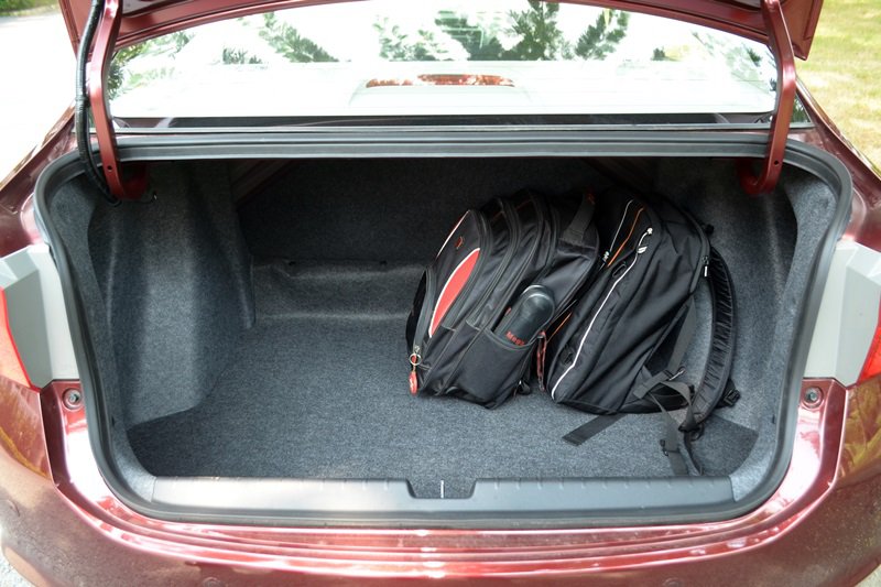Honda City 2016 có thể tích khoang hành lý 563 lít - lớn nhất phân khúc .