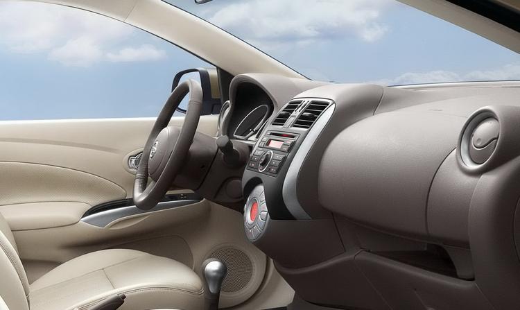 Đánh giá xe Nissan Sunny 2015 có nội thất rộng rãi, thoải mái Đánh giá xe Nissan Sunny 2015 có nội thất rộng rãi, thoải mái.