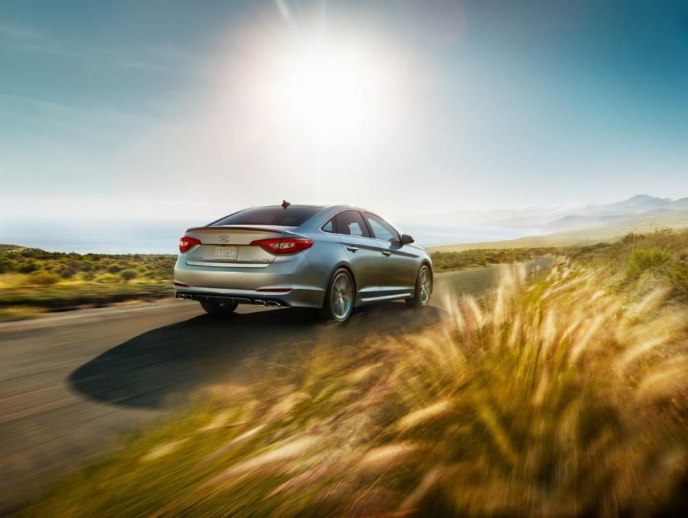 Hyundai Sonata 2017 nâng cấp thêm tại Mỹ, giá hơn 400 triệu đồng.