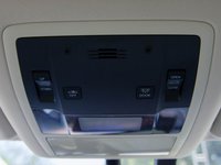 Lexus RX350 2016 có hệ thống đèn ở khắp nơi.
