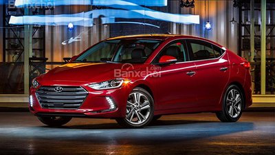 Hyundai Elantra giá hấp dẫn cho người tiêu dùng