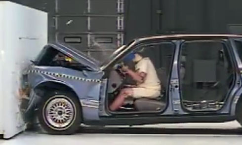 Dây an toàn có ích như thế nào ki bạn bị tai nạn? Dây an toàn có ích như thế nào ki bạn bị tai nạn?.