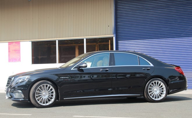 Mercedes S65 AMG 2016 có chiều dài trục cơ sở ngắn hơn S600 Maybach Mercedes S65 AMG 2016 có chiều dài trục cơ sở ngắn hơn S600 Maybach.