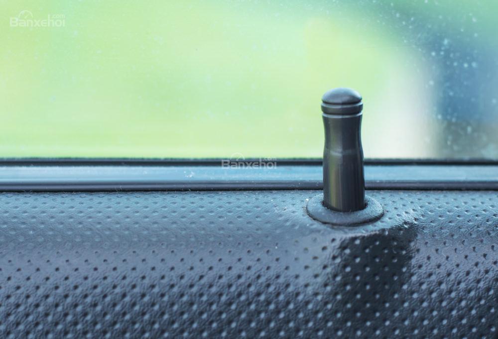 5 lý do phổ biến khiến cửa xe hơi không khóa được