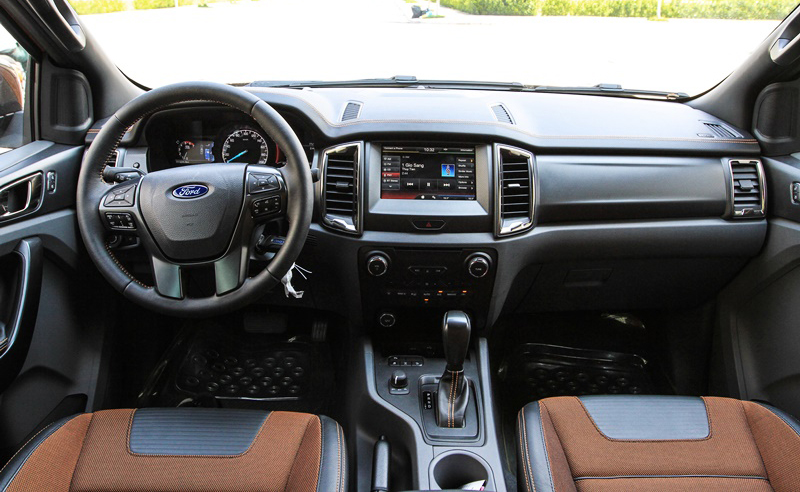 Kết quả hình ảnh cho nội thất xe ford ranger wildtrak