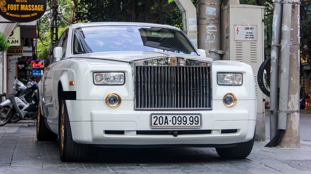 Phantom mạ vàng biển 9999 Phantom mạ vàng biển 9999.