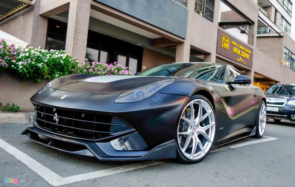 Líp carbon Ferrari F12. Líp carbon Ferrari F12