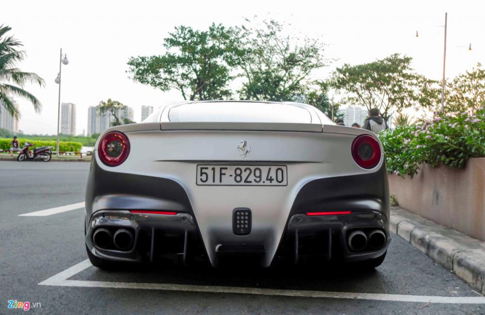 Đuôi xe Ferrari F12. Đuôi xe Ferrari F12