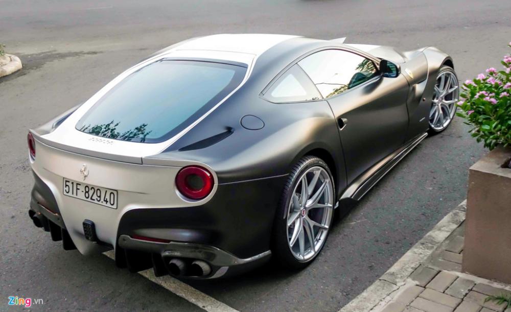 Nóc xe Ferrari F12. Nóc xe Ferrari F12