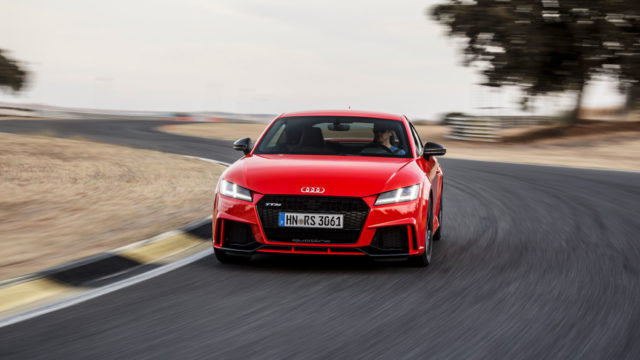 Đánh giá xe Audi TT 2017: Cảm giác lái Đánh giá xe Audi TT 2017: Cảm giác lái.