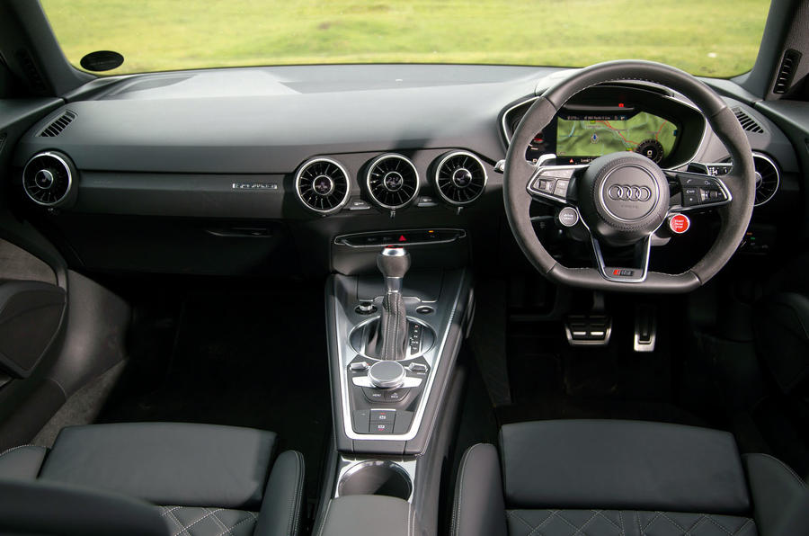 Đánh giá xe Audi TT 2017: Nội thất 1 Đánh giá xe Audi TT 2017: Nội thất 1.