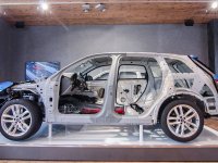 Đánh giá xe Audi Q7 2016: Hệ thống khung gầm 2.