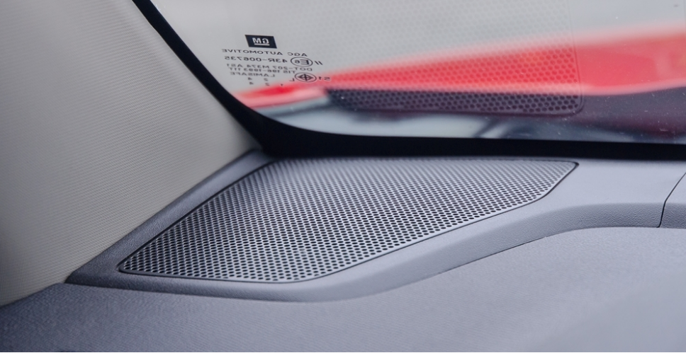 Đánh giá xe Chevrolet Colorado 2017: Dàn âm thanh 4 loa 1