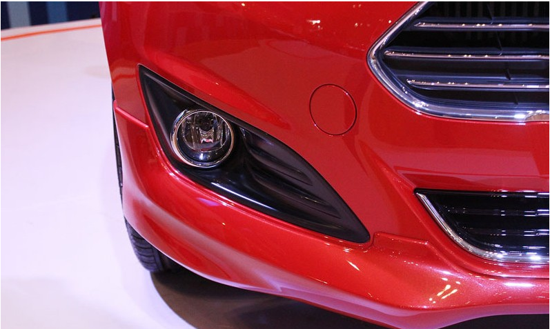 Cảm nhận xe Ford Fiesta 2016: Đèn sương mù 1