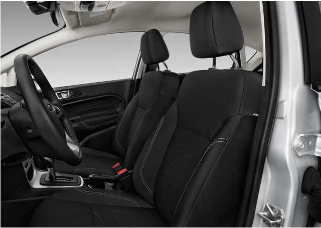 Đánh giá xe Ford Fiesta 2016: Hàng ghế trước 1