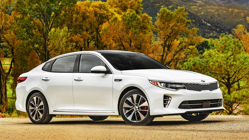 Đánh giá xe Kia Optima 2017: Thiết kế khác biệt mang phong cách châu Âu.