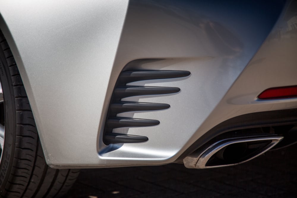 Đánh giá xe Lexus RC 2017: Hệ thống ống xả thể thao