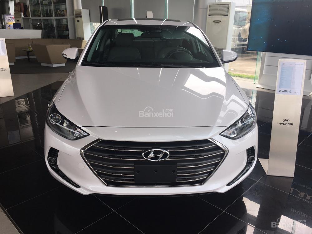 Hyundai Long Biên-Hyundai Elantra 2018, giá tốt nhất thị trường, KM lớn, hỗ trợ trả góp 90%, LS thấp: 0913311913-1 Hyundai Long Biên-Hyundai Elantra 2018, giá tốt nhất thị trường, KM lớn, hỗ trợ trả góp 90%, LS thấp: 0913311913-1
