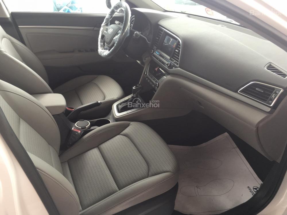 Hyundai Long Biên-Hyundai Elantra 2018, giá tốt nhất thị trường, KM lớn, hỗ trợ trả góp 90%, LS thấp: 0913311913-8 Hyundai Long Biên-Hyundai Elantra 2018, giá tốt nhất thị trường, KM lớn, hỗ trợ trả góp 90%, LS thấp: 0913311913-8