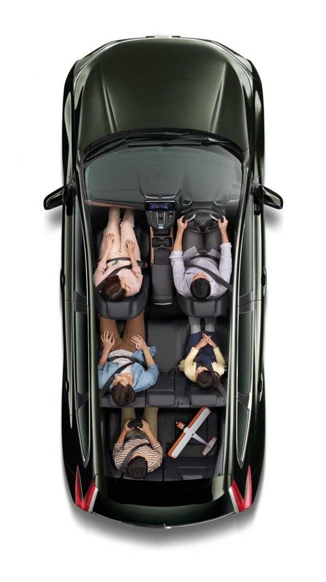 Đánh giá xe Honda CR-V 2018 bản 7 chỗ: Xe có 3 hàng ghế.