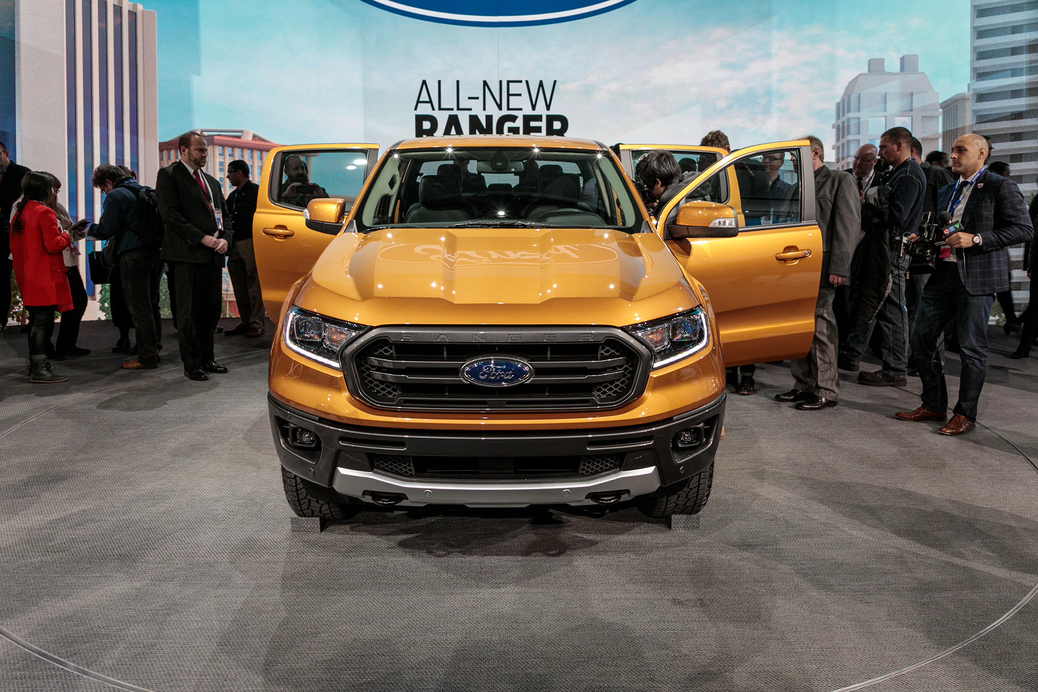 Đánh giá xe Ford Ranger 2019-2020 thế hệ mới nhất 14 Đánh giá xe Ford Ranger 2019-2020 thế hệ mới nhất a14