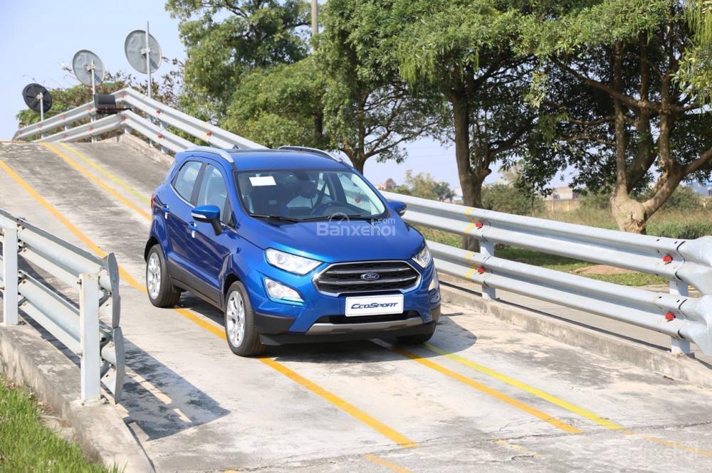 Ford Ecosport 2018 giao ngay, đủ màu, giảm cực mạnh, hỗ trợ 85% 6 năm. LH: 0979572297-3 Ford Ecosport 2018 giao ngay, đủ màu, giảm cực mạnh, hỗ trợ 85% 6 năm. LH: 0979572297-3