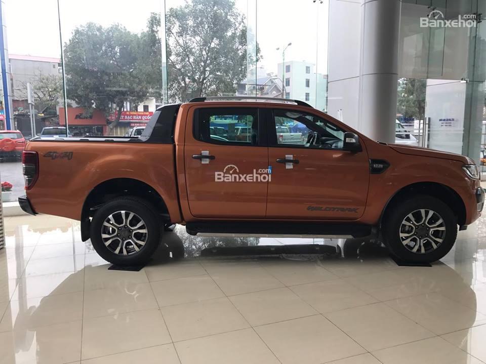 Ford Ranger 2018 ưu đãi khủng lên đến 80 triệu giao xe ngay, vay trả góp 90%, lãi suất cố định 0,6%/tháng: 0979572297-8 Ford Ranger 2018 ưu đãi khủng lên đến 80 triệu giao xe ngay, vay trả góp 90%, lãi suất cố định 0,6%/tháng: 0979572297-8