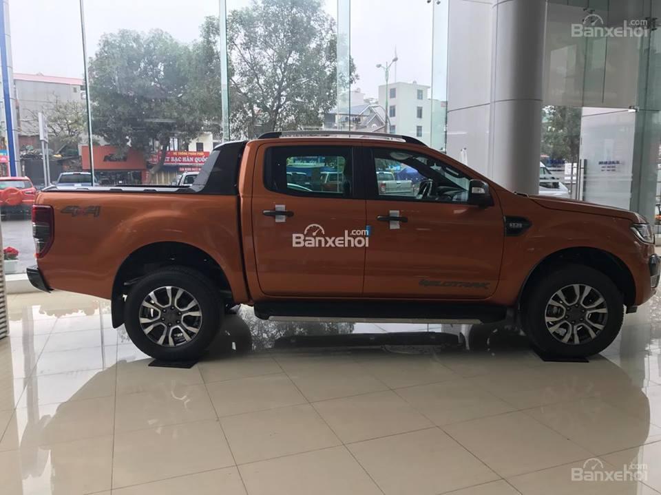 Ford Ranger 2018 ưu đãi khủng lên đến 80 triệu giao xe ngay, vay trả góp 90%, lãi suất cố định 0,6%/tháng: 0979572297-6 Ford Ranger 2018 ưu đãi khủng lên đến 80 triệu giao xe ngay, vay trả góp 90%, lãi suất cố định 0,6%/tháng: 0979572297-6