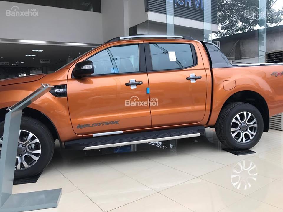 Ford Ranger 2018 ưu đãi khủng lên đến 80 triệu giao xe ngay, vay trả góp 90%, lãi suất cố định 0,6%/tháng: 0979572297-5 Ford Ranger 2018 ưu đãi khủng lên đến 80 triệu giao xe ngay, vay trả góp 90%, lãi suất cố định 0,6%/tháng: 0979572297-5