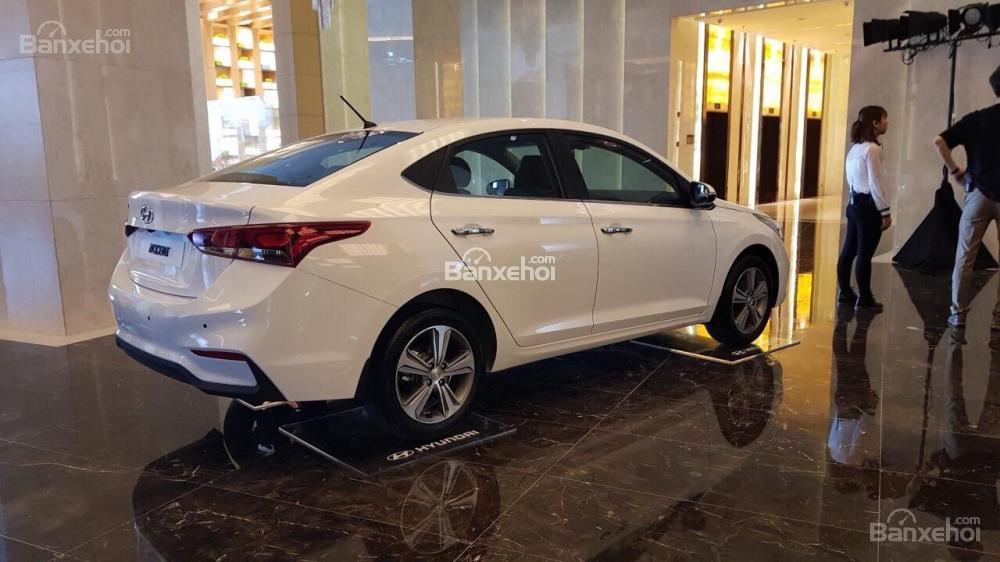 Hyundai Trường Chinh - bán Hyundai Accent 2018, hỗ trợ trả góp lãi suất thấp. Giao xe tháng 5. Liên hệ: 0938.878.099-3 Hyundai Trường Chinh - bán Hyundai Accent 2018, hỗ trợ trả góp lãi suất thấp. Giao xe tháng 5. Liên hệ: 0938.878.099-3