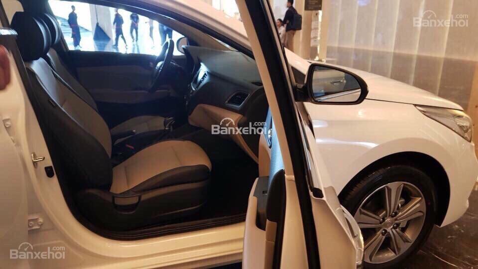Hyundai Trường Chinh - bán Hyundai Accent 2018, hỗ trợ trả góp lãi suất thấp. Giao xe tháng 5. Liên hệ: 0938.878.099-5 Hyundai Trường Chinh - bán Hyundai Accent 2018, hỗ trợ trả góp lãi suất thấp. Giao xe tháng 5. Liên hệ: 0938.878.099-5