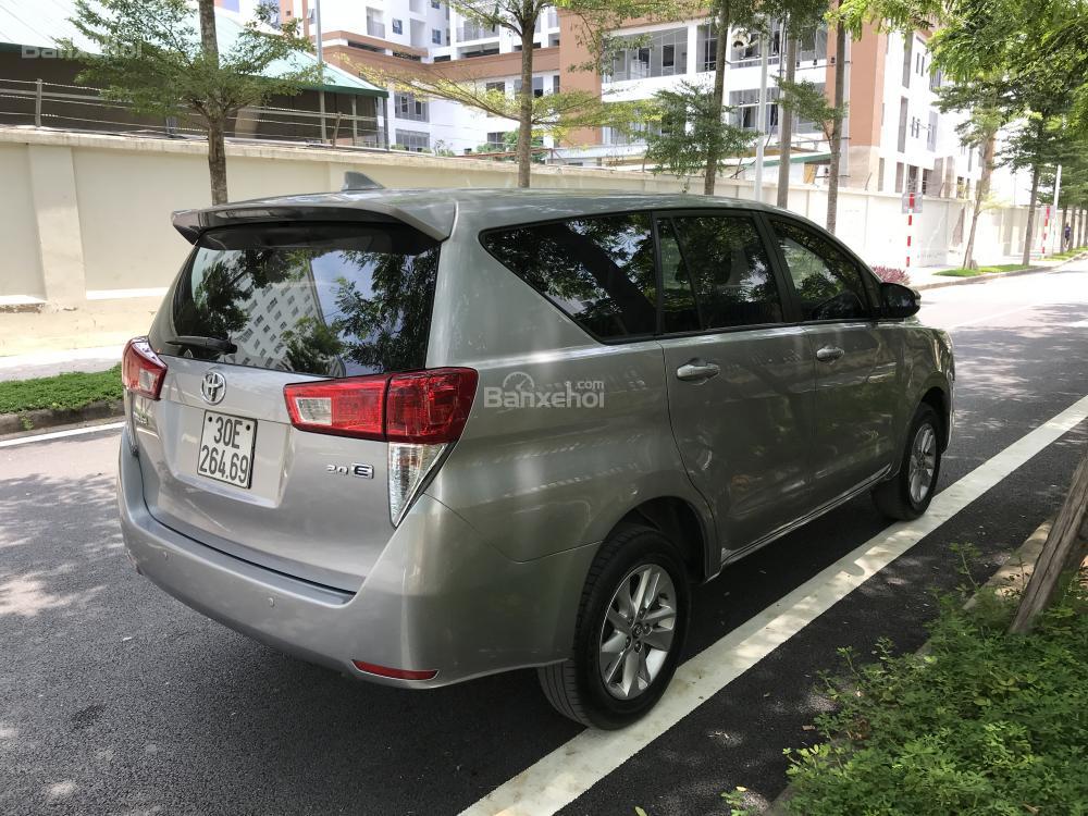 Xe Innova E model 2017 mầu bạc số sàn 2.0-4 Xe Innova E model 2017 mầu bạc số sàn 2.0-4
