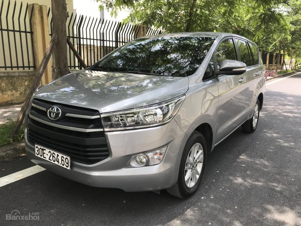 Xe Innova E model 2017 mầu bạc số sàn 2.0-10 Xe Innova E model 2017 mầu bạc số sàn 2.0-10