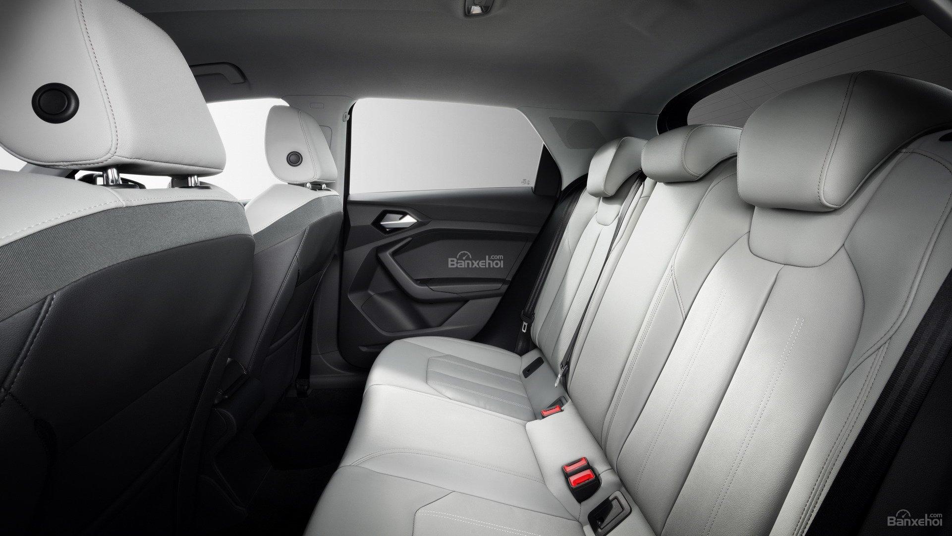 Đánh giá xe Audi A1 2019: Ghế ngồi rộng rãi hơn trước Đánh giá xe Audi A1 2019