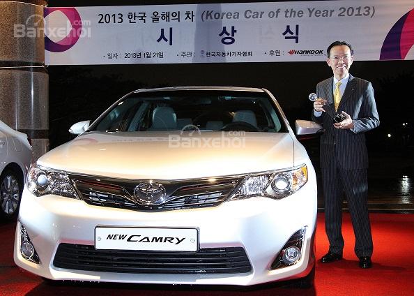 Toyota Camry đạt danh hiệu Xe của năm 2013 tại Hàn
