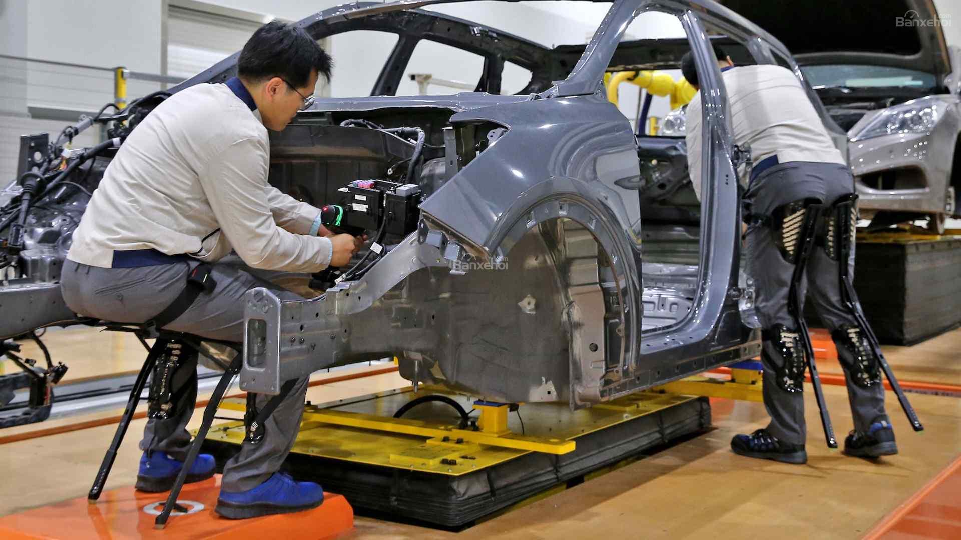 Hyundai, Kia hợp tác phát triển công nghệ robot trợ lực trong ngành sản xuất ô tô