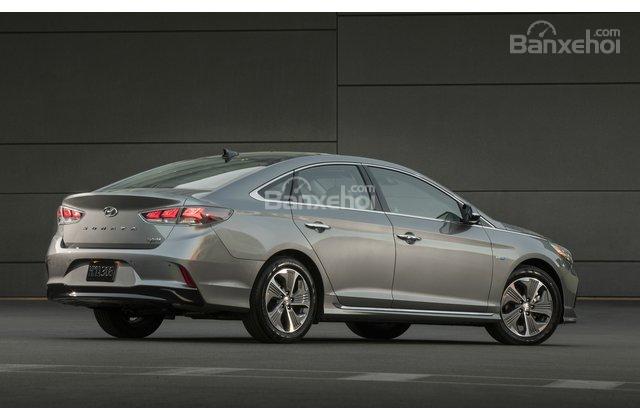 18. Hyundai Sonata Hybrid 2019 18. Hyundai Sonata Hybrid 2019.