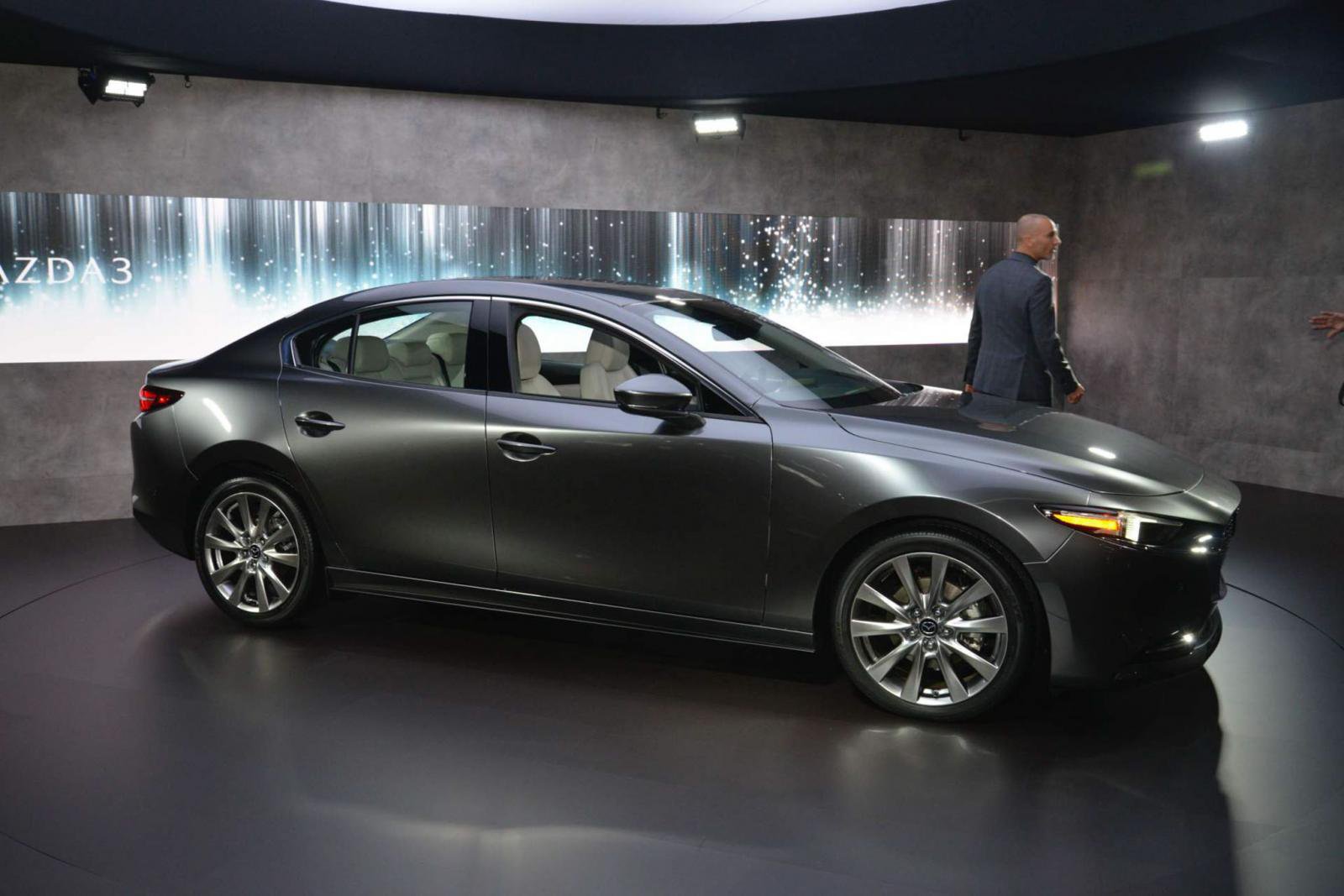 Mazda3 thế hệ mới công bố giá tại thị trường Mỹ, thêm tùy chọn hệ dẫn động AWD a11