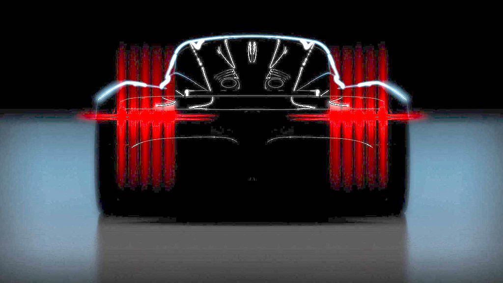 Aston Martin hé lộ ảnh thiết kế của siêu xe 003 1 Aston Martin hé lộ ảnh thiết kế của siêu xe 003