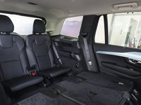 Đánh giá xe Volvo XC90 2017 có hàng ghế thứ 2 và thứ 3 có thể gấp gọn nhường không gian chứa đồ.
