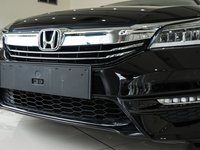 Đánh giá xe Honda Accord 2017: Lưới tản nhiệt g352
