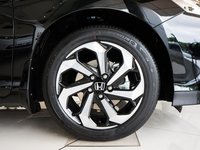 Đánh giá xe Honda Accord 2017: La-zăng xe có thiết kế 7 chấu mới 09aq