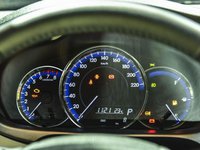 Đánh giá xe Toyota Yaris 2019: Cụm đồng hồ Optitron dễ quan sát...