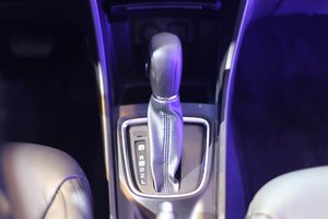 Đánh giá xe Suzuki Ciaz 2017 có hộp số tự động 4 cấp cơ bản.