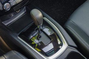 Đánh giá xe Nissan X-Trail 2016 có hộp số tự động vô cấp CVT với 7 cấp số ảo.